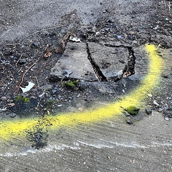 Yellow Line Marking Spray Paint 750ml – Fast-Drying & Durable Aerosol for High-Visibility Marking